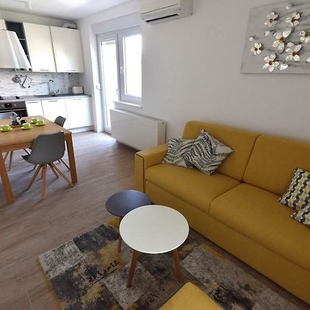 Apartment Vostan プーラ エクステリア 写真